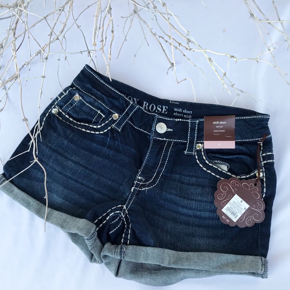 Knox Rose Midi Short